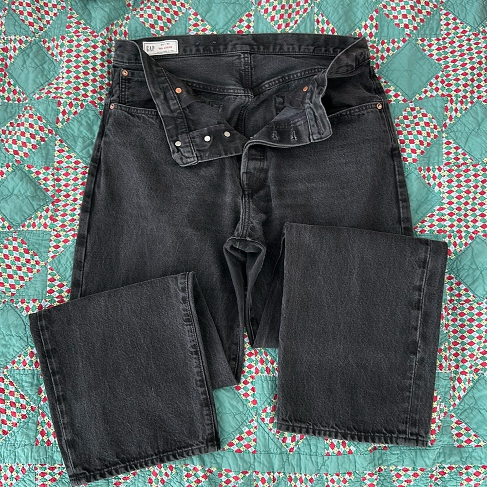 Black washed Gap 90s loose fit